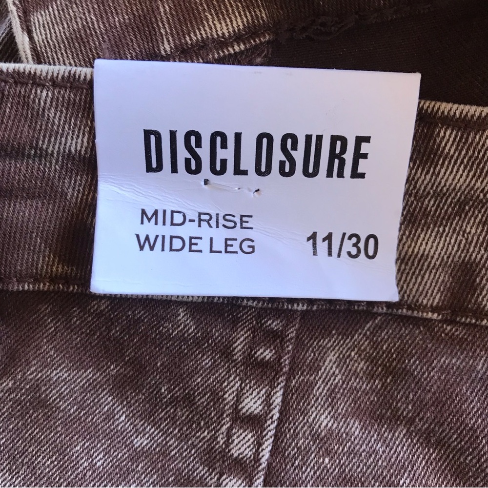 Disclosure NWOT Cargo Light Brown Wide Leg Jeans - Picture 7 of 8